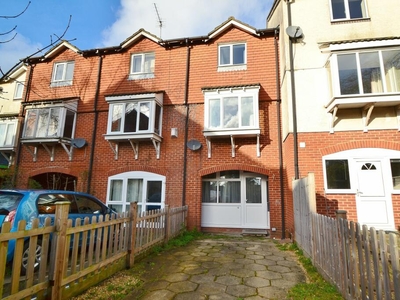4 bedroom terraced house for rent in Southampton, SO15