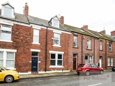 4 bedroom terraced house for sale in Hunters Road, Spital Tongues, Newcastle upon Tyne, Tyne and Wear, NE2