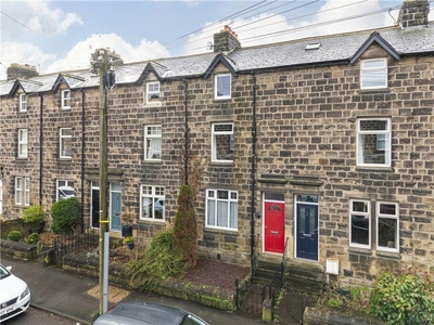4 bedroom terraced house for sale in Manor Street, Otley, West Yorkshire, LS21