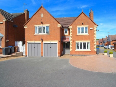 5 bedroom detached house for sale in Buttercup Close, Groby, LE6