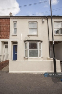 5 bedroom terraced house for rent in Berkeley Road, Southampton, SO15