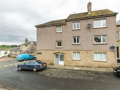 1 bed first floor flat for sale in Kelso