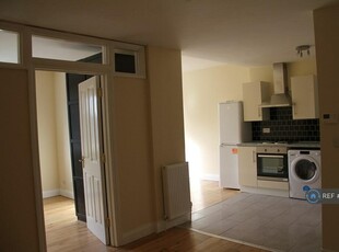 1 bedroom flat for rent in Mill Hill, London, NW7