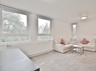 1 bedroom flat for rent in More Close, St. Paul's Court, Hammersmith, W14