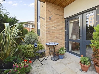 1 Bedroom Retirement Apartment For Sale in Stevenage, Hertfordshire