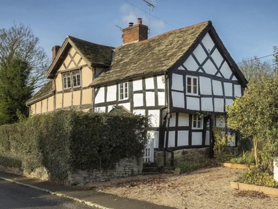 2 Bed Cottage For Sale in Pembridge, Herefordshire, HR6 - 5380520