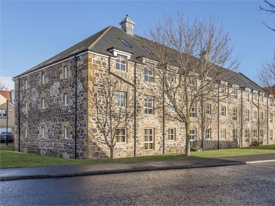 2 bed first floor flat for sale in Haddington