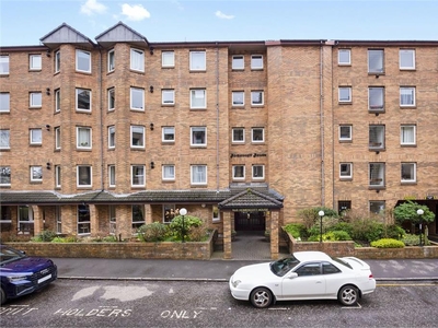 2 bed fourth floor flat for sale in Inverleith