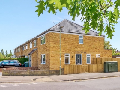 2 Bed House For Sale in Broadway, Oxford, OX5 - 5053820