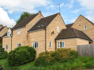 2 Bed House For Sale in Chipping Norton, Oxfordshire, OX7 - 5142039