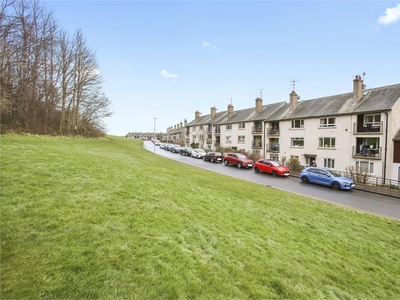 2 bed second floor flat for sale in Duddingston