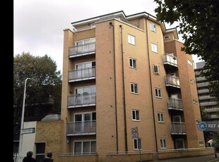 2 bedroom flat for rent in New Kent Road, London, SE1
