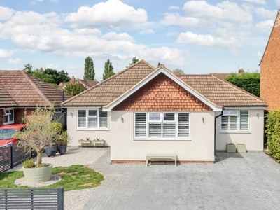 3 Bed Bungalow For Sale in West End, Surrey, GU24 - 5169315