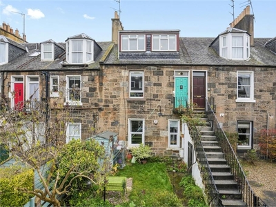 3 bed double upper flat for sale in Abbeyhill