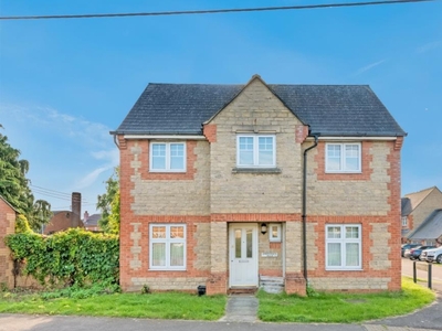 3 Bed House For Sale in Ambrosden, Oxfordshire, OX25 - 5181561