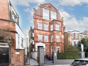 3 bedroom flat for rent in Lithos Road, West Hampstead, NW3