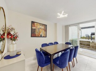 3 bedroom terraced house for rent in Montpelier Place, SW7