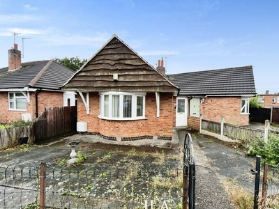 Bungalow to rent in Brooksby Drive, Oadby, Leicester LE2