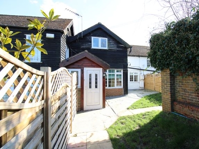 Cottage to rent in Leigh, Surrey RH2