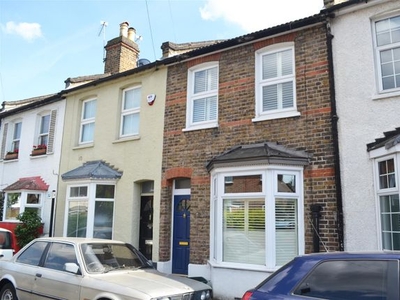 Cottage to rent in Queens Terrace, Isleworth TW7
