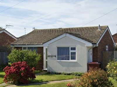 Detached bungalow to rent in Merryfield Drive, Selsey, Chichester PO20