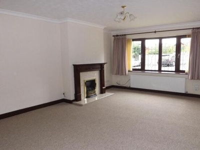 Detached bungalow to rent in Rainworth, Mansfield NG21