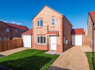 Detached house to rent in Acklam Gardens, Middlesbrough TS5