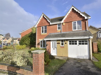 Detached house to rent in Acland Close, Headington, Oxford OX3