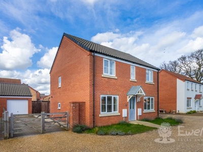 Detached house to rent in Baker Drive, Hethersett NR9