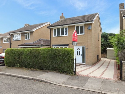 Detached house to rent in Bank Close, Bolsover S44