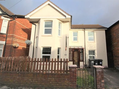 Detached house to rent in Hankinson Road, Winton, Bournemouth BH9