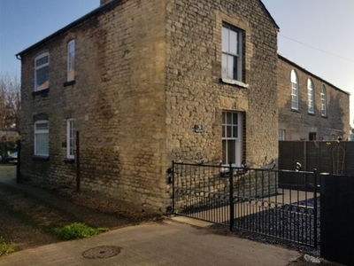 Detached house to rent in Meeting Lane, Irthlingborough, Wellingborough NN9