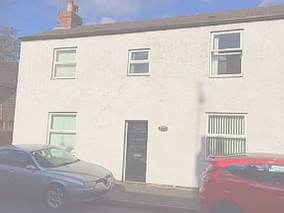 Detached house to rent in New Street, Leamington Spa CV31