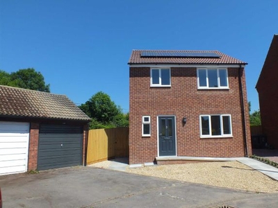 Detached house to rent in Phipps Close, Westbury BA13