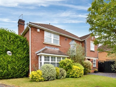 Detached house to rent in St. Andrews Gardens, Cobham, Surrey KT11