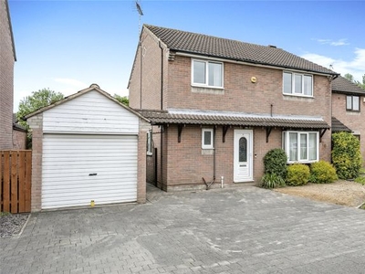 Detached house to rent in St. Lukes Close, Dunsville, Doncaster, South Yorkshire DN7