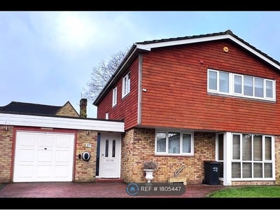 Detached house to rent in Tanglewood Close, Croydon CR0