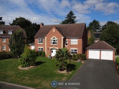 Detached house to rent in The Croft, Kidderminster DY11