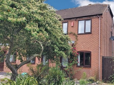 End terrace house to rent in Acre Lane, Droitwich WR9