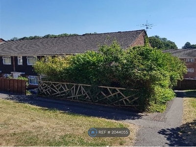 End terrace house to rent in Hazel Close, Salisbury SP2