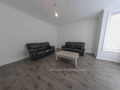 End terrace house to rent in Morris View, Kirkstall, Leeds LS5