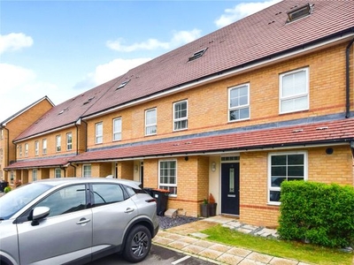 End terrace house to rent in Stamp Acre, Dunstable, Bedfordshire LU6