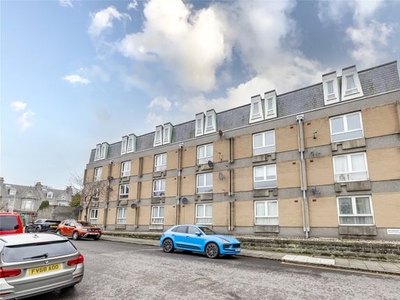 Flat to rent in 8 Salisbury Court, Aberdeen AB10