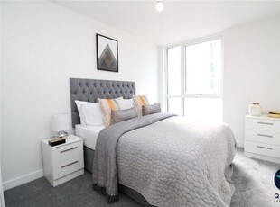 Flat to rent in Adelphi Wharf 2, 9 Adelphi Street, Salford, Greater Manchester M3