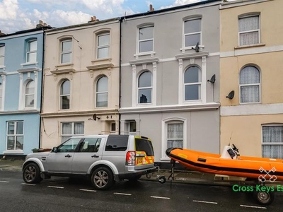 Flat to rent in Admiralty Street, Stonehouse, Plymouth PL1