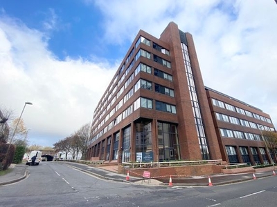 Flat to rent in Alencon Link, Basingstoke RG21