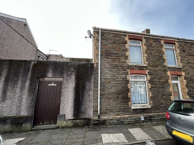 Flat to rent in Alexandra Street, Port Talbot SA12