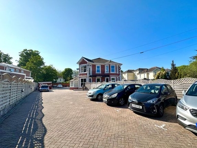 Flat to rent in Aveland Road, Avonwick Aveland Road TQ1