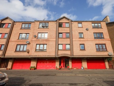 Flat to rent in Baker Street, Shawlands, Glasgow G41