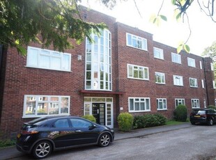 Flat to rent in Ballbrook Court, Manchester M20